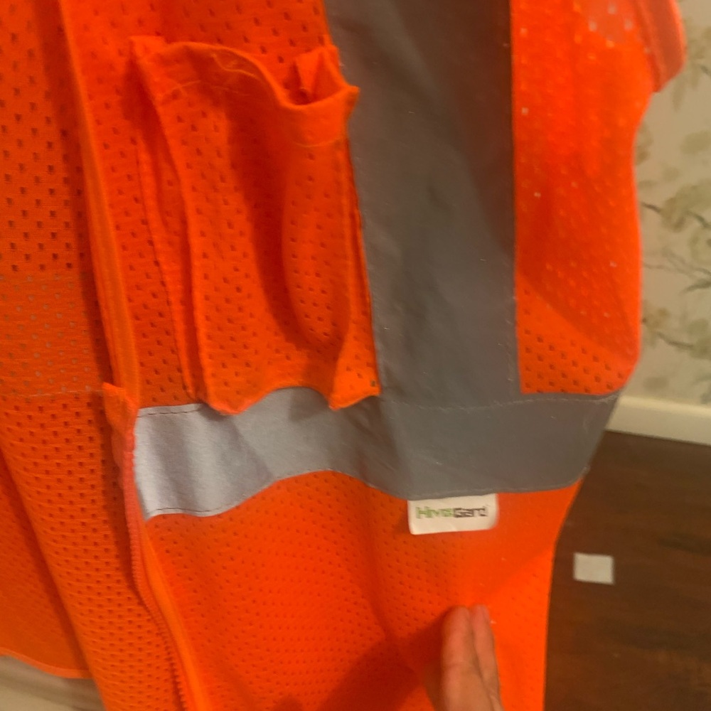 High Visibility Safety Vest - Picture 4 of 7